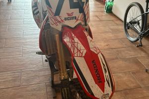 CRF 2012 R