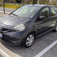 Toyota Aygo 1.0 12 V VVT-I neopatentati 2008
