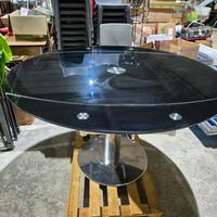 Tavolo in vetro nero apribile