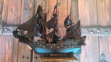 Modellino Nave la Perla Nera