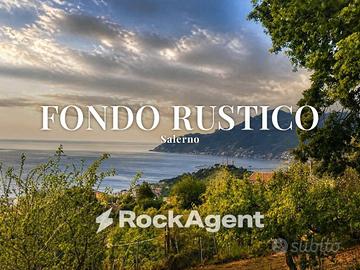 Rustico / Casale di 114 m² con 3 locali a Salerno