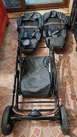 Passeggino gemellare