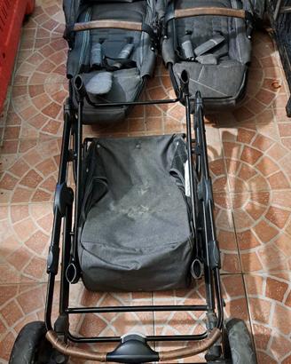 Passeggino gemellare
