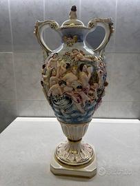 Vaso in ceramica di Capodimonte 1800