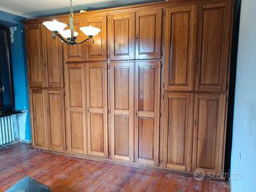 ARMADIO IN NOCE AMERICANO MASSELLO