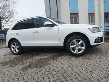 audi q5 s. tronic quattro 