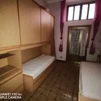 cameretta legno chiaro 