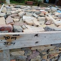 pietre a faccia viste