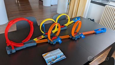 Hot Wheels Multi-Loop Raceoff Playset