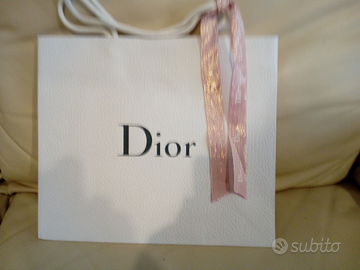 Busta shopper Dior Levi's Nike Moschino