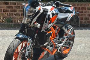 KTM DUKE 390 2015