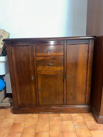 Mobiletto in legno
