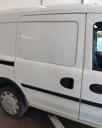 Porta laterale dx nuda OPEL COMBO del 2007