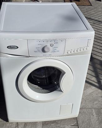 LAVATRICE *WHIRLPOOL *6KG/800GIRI COME NUOVA 