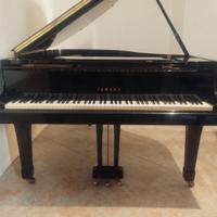 Pianoforte Yamaha C3 con trasporto e panca inclusi