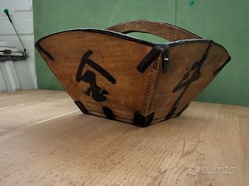 Porta oggetto cinese in legno