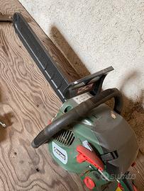 Motosega a  a benzina