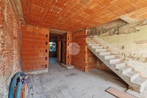 CASA SEMINDIPENDENTE A VALEGGIO SUL MINCIO