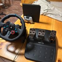 Simulatore e playstation 4 base