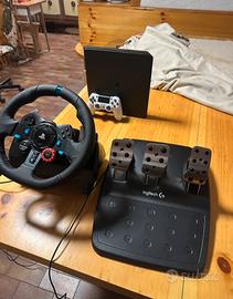 Simulatore e playstation 4 base