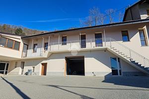 CASA SEMINDIPENDENTE A PRAROSTINO