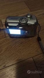 fotocamera Nikon colpix 2100