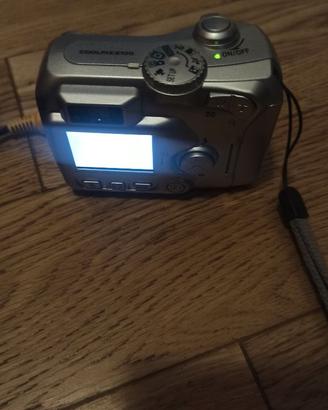 fotocamera Nikon colpix 2100