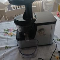Estrattore di succo Hotpoint Ariston SJ4010 slow j