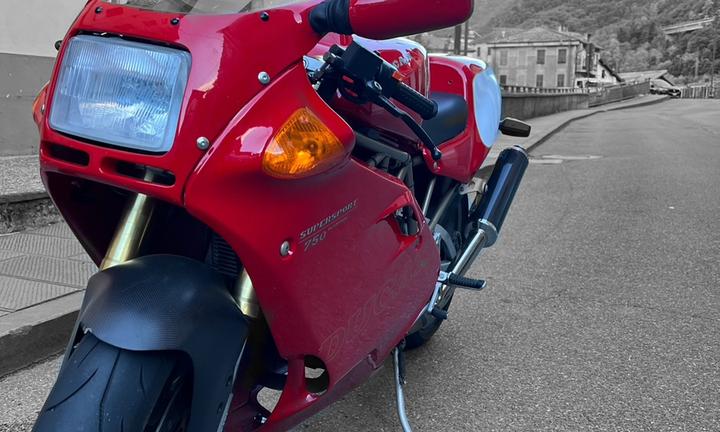 Ducati 750ss