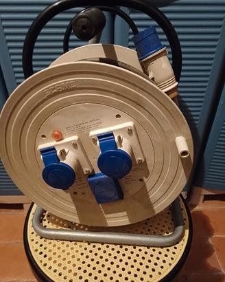 Prolunga con avvolgicavo  industriale Nuova 30 mt