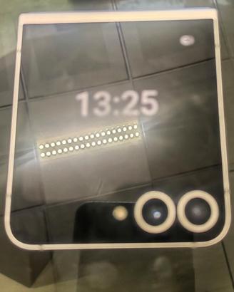 Samsung Galaxy Z Flip6 - 512GB