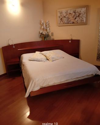  letto in ciliegio ad angolo matrimoniale.