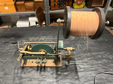 Bobinatrice manuale d'epoca per trasformatori