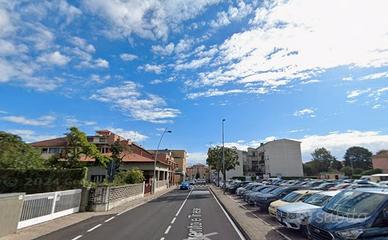 Ampio bilocale in centro Biassono