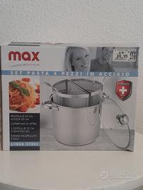 Attaccapanni + Set pasta inox nuovo + Spiaggina.