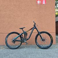 Giant Glory advanced Downhill