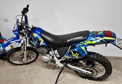 moto YAMAHA  TTR 2002