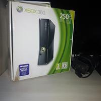 XBOX360 (controller e giochi inclusi)