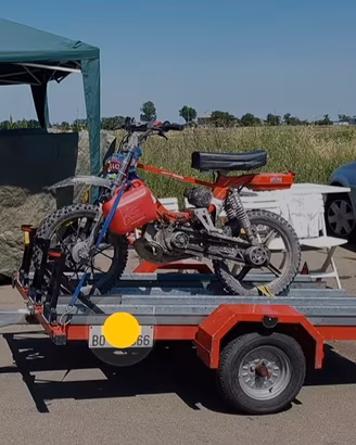 Carrello auto trasporto attrezzature sportive