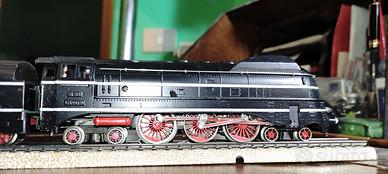 Locomotiva Märklin SK800