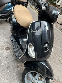 Vespa 150LX