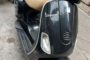 Vespa 150LX