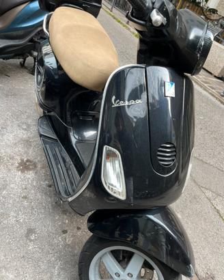 Vespa 150LX
