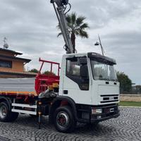 Iveco 130 EUROCARGO 130E15 CON A C E RADIOCOMANDO