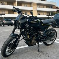 Husqvarna Svartpilen 401