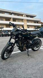 Husqvarna Svartpilen 401