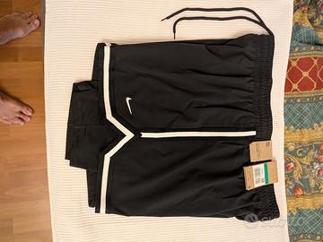 Pantaloncini da basket Nike 