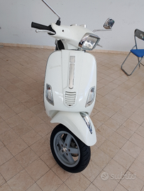 Piaggio vespa 125