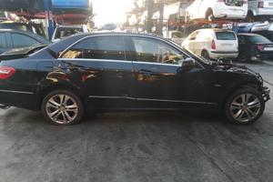 MERCEDES CLASSE E 220D - ANNO 2009