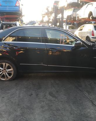 MERCEDES CLASSE E 220D - ANNO 2009